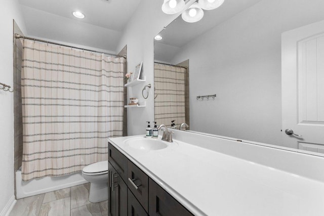 103 Bellagio Dr, Lakeway, TX 78734 - bathroom with vanity, toilet, and shower / tub combo with curtain