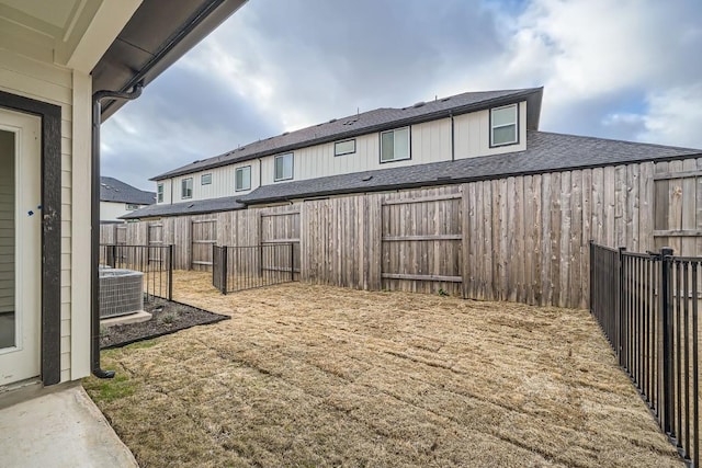 2600 Gattis School Rd Unit 1102, Round Rock, TX 78664 - fenced backyard with central air condition unit