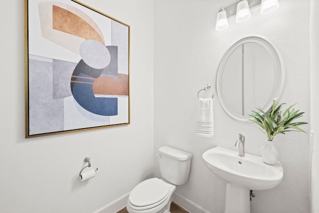 269 Call Dr, Austin, TX 78737 - bathroom featuring toilet and baseboards