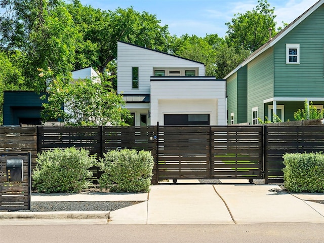 2910 Garwood St Unit A, Austin, TX 78702 - photo 2