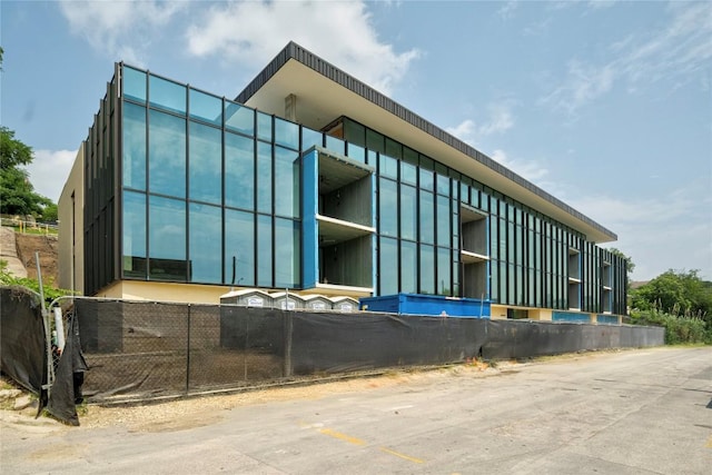 1006 Baylor St Unit 204, Austin, TX 78703 - photo 2