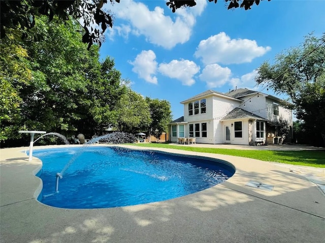 2835 Checker Dr, Cedar Park, TX 78613 - swimming pool with a patio area