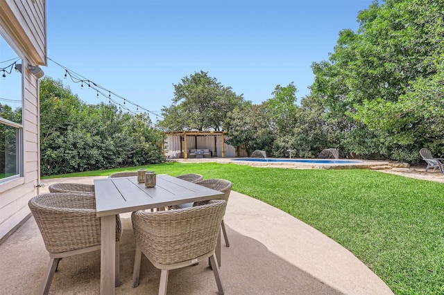 2835 Checker Dr, Cedar Park, TX 78613 - fenced backyard featuring a patio area and outdoor dining area