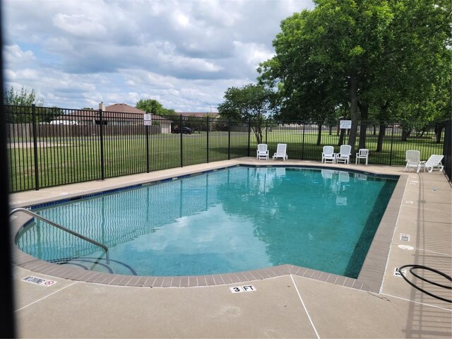 401 Rio Grande Ave, Hutto, TX 78634 - photo 39