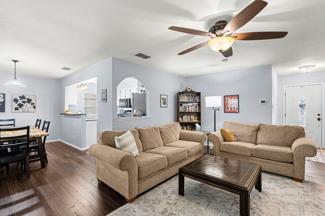 907 Cactus Dr, Round Rock, TX 78681 - photo 8