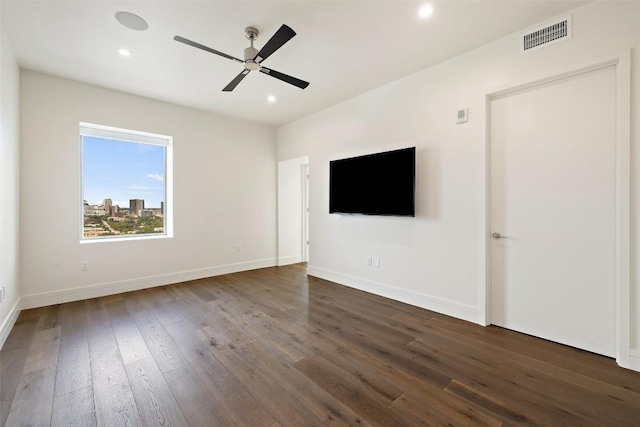 501 W Ave Unit 2303, Austin, TX 78701 - unfurnished living room with dark wood finished floors, a ceiling fan, recessed lighting, and baseboards