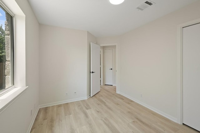 21017 Secretariat Ridge Ln, Pflugerville, TX 78660 - unfurnished room featuring light wood finished floors and baseboards