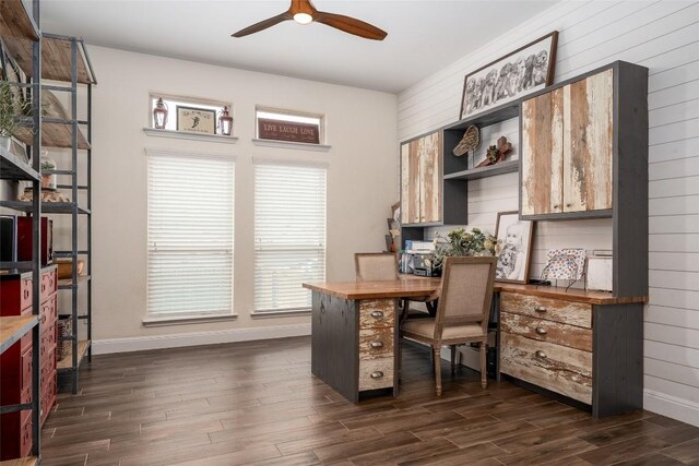 1225 Grassy Field Rd, Austin, TX 78737 - home office featuring dark wood-type flooring, a ceiling fan, and baseboards