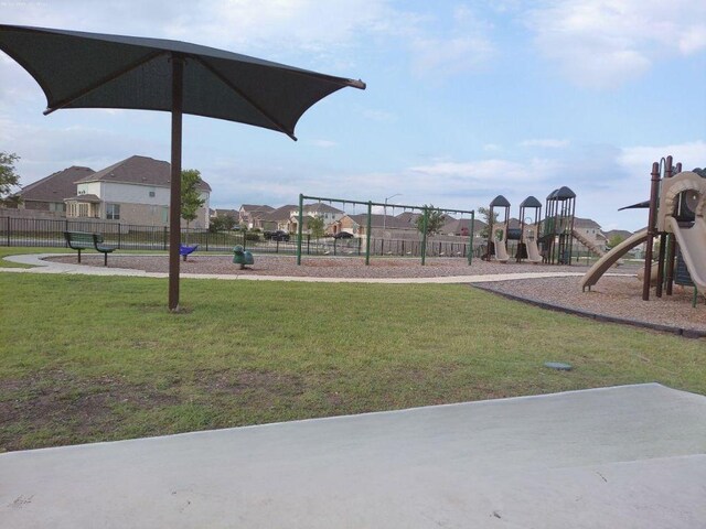 601 Sassafras St, Hutto, TX 78634 - photo 34