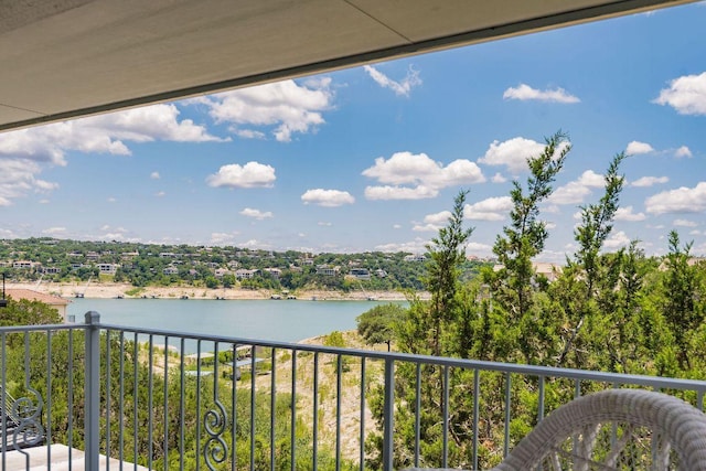 18607 Lakeland Dr, Point Venture, TX 78645 - photo 1