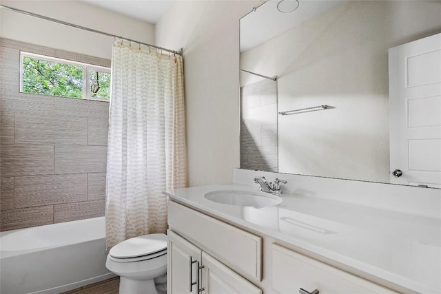 7709 Menchaca Rd Unit 14, Austin, TX 78745 - full bathroom featuring vanity and shower / bath combo