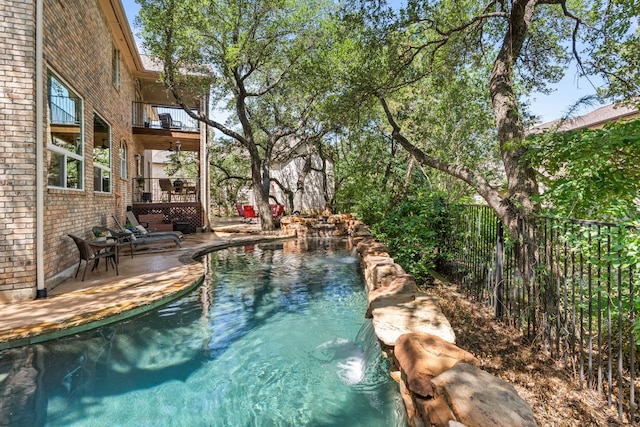 102 Cheerful Ct, Lakeway, TX 78734 - view of swimming pool featuring a patio