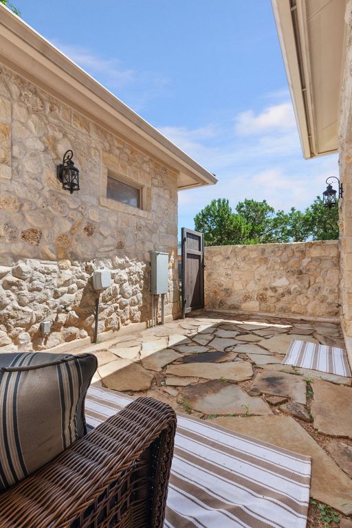 2904 Kodiak Cv, Cedar Park, TX 78613 - view of patio / terrace