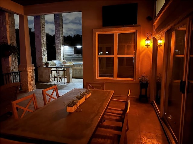 2904 Kodiak Cv, Cedar Park, TX 78613 - dining space with ornate columns