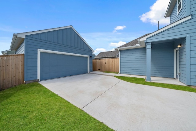 122 Elm Branch Trl, Taylor, TX 76574 - view of garage