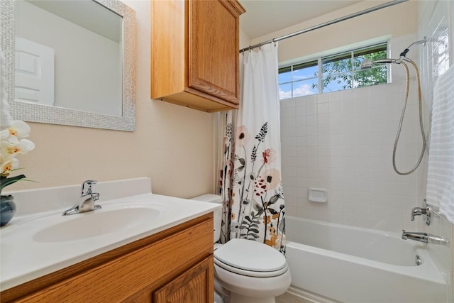 10500 Hendon St, Austin, TX 78748 - full bath featuring toilet, vanity, and shower / bath combo with shower curtain