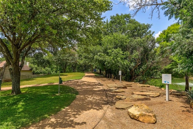 10500 Hendon St, Austin, TX 78748 - surrounding community with a lawn