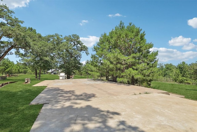 129 Country Air Dr, Bastrop, TX 78602 - surrounding community featuring a yard