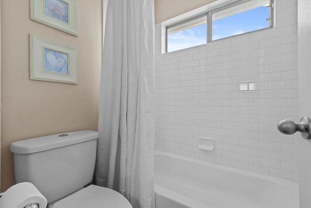 2700 Outlook Ridge Loop, Leander, TX 78641 - bathroom with toilet and shower / tub combo with curtain
