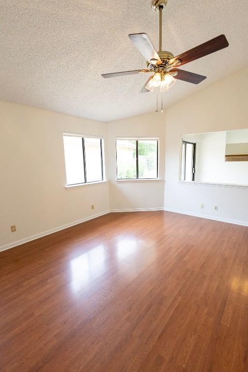 1104 Greenbrier Loop, Round Rock, TX 78664 - photo 12
