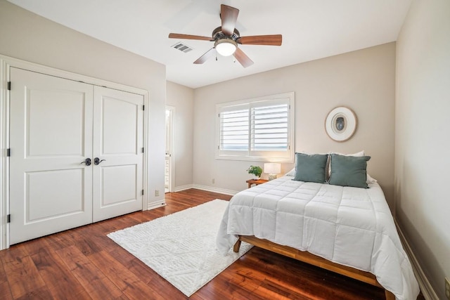 12529 Verandah Ct, Austin, TX 78726 - bedroom with wood finished floors, ceiling fan, and a closet