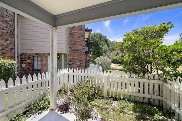 1601 Faro Dr Unit 303, Austin, TX 78741 - view of patio