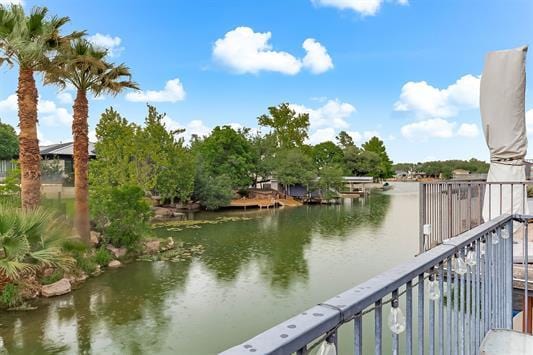 613 Hi Cir N Unit E, Horseshoe Bay, TX 78657 - photo 1