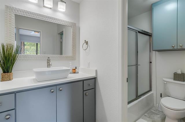 613 Hi Cir N Unit E, Horseshoe Bay, TX 78657 - photo 16