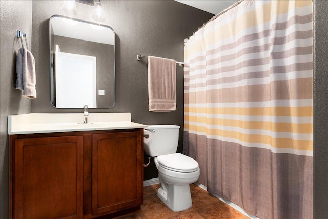141 Wildcat Draw Dr, Buda, TX 78610 - full bathroom featuring toilet, vanity, tile patterned floors, a textured wall, and a shower with curtain