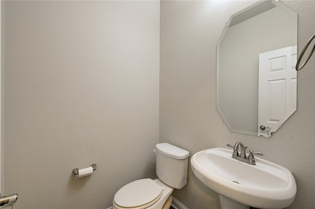14925 Via Del Corso Dr, Austin, TX 78738 - bathroom featuring a sink and toilet