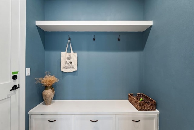 4605 Englewood Dr Unit A, Austin, TX 78745 - view of mudroom