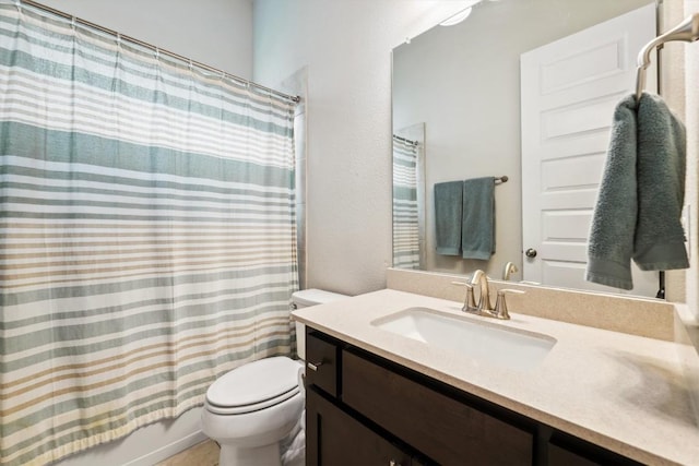 1005 Hezekiah Ln, Leander, TX 78641 - bathroom with vanity and shower / tub combo with curtain