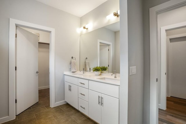 4020 Airport Blvd Unit 9, Austin, TX 78722 - full bath featuring double vanity and baseboards