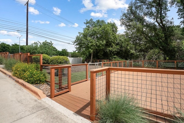 4020 Airport Blvd Unit 9, Austin, TX 78722 - deck with a fenced backyard