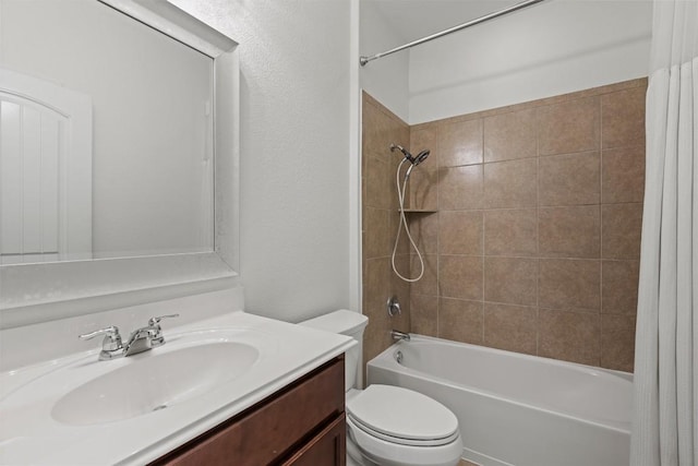 13708 Field Stream Ln, Manor, TX 78653 - full bath with toilet, shower / bathtub combination with curtain, vanity, and a textured wall
