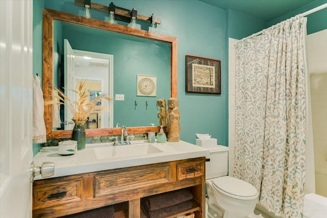 1704 Prairie Hen Cv, Austin, TX 78758 - bathroom with vanity and curtained shower