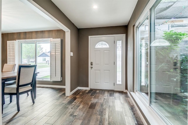 110 Fleetwood Dr, New Braunfels, TX 78130 - entryway with wood finished floors and baseboards