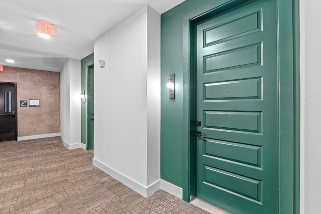 2500 Longview St Unit 112, Austin, TX 78705 - hall with baseboards