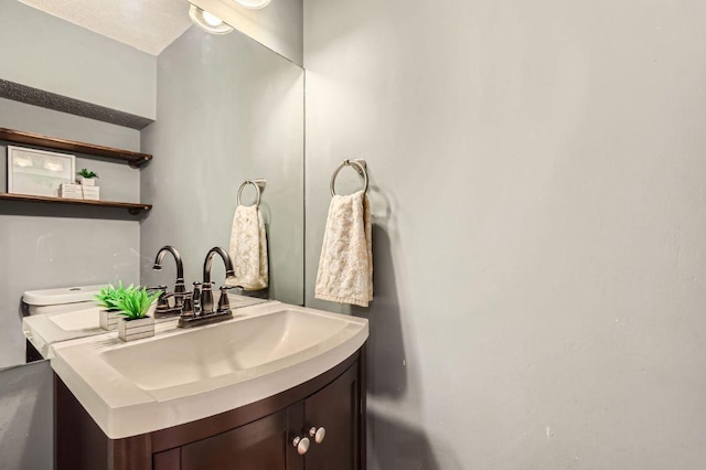 1411 Gracy Farms Ln Unit 113, Austin, TX 78758 - bathroom featuring vanity