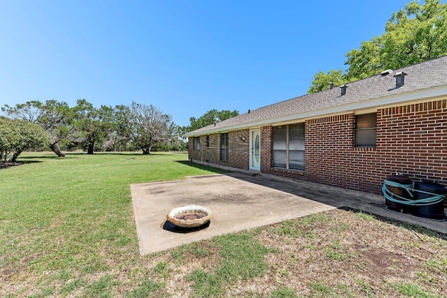 302 Council Rd, Georgetown, TX 78633 - view of green lawn featuring a patio