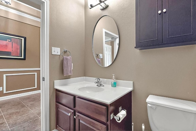 320 Atlanta Park Dr, Georgetown, TX 78628 - half bath featuring vanity and toilet