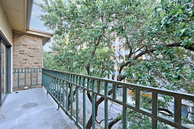 1908 San Antonio St Unit 313, Austin, TX 78705 - view of balcony