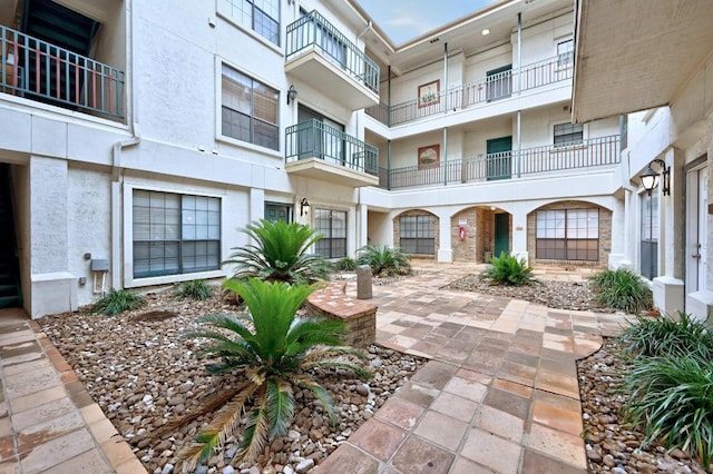1908 San Antonio St Unit 313, Austin, TX 78705 - view of patio / terrace