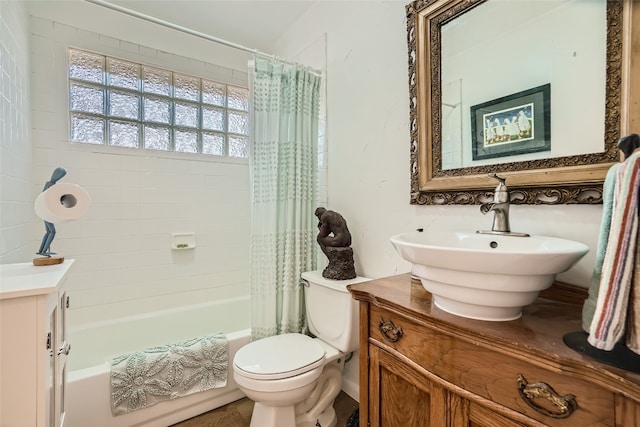 9206 Robins Nest Ln, Austin, TX 78729 - full bathroom with vanity and shower / tub combo