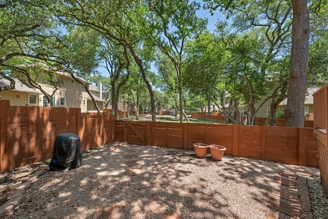 11000 Anderson Mill Rd Unit 96, Austin, TX 78750 - view of yard featuring a gate