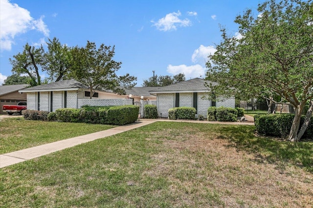8600 Crest Ridge Cir, Austin, TX 78750 - ranch-style house featuring brick siding