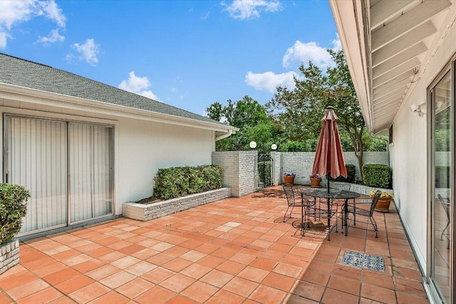 8600 Crest Ridge Cir, Austin, TX 78750 - view of patio with outdoor dining area