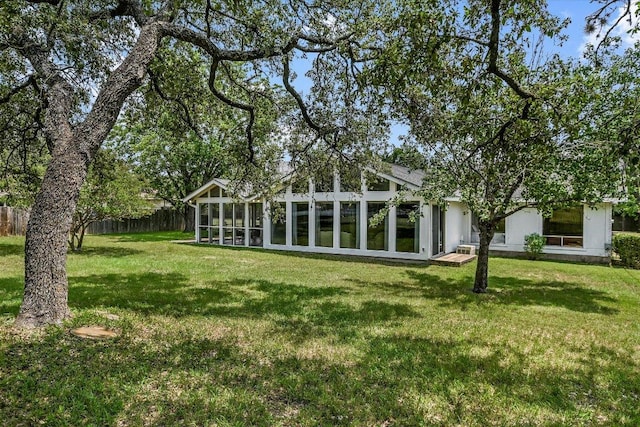8600 Crest Ridge Cir, Austin, TX 78750 - view of yard featuring a sunroom