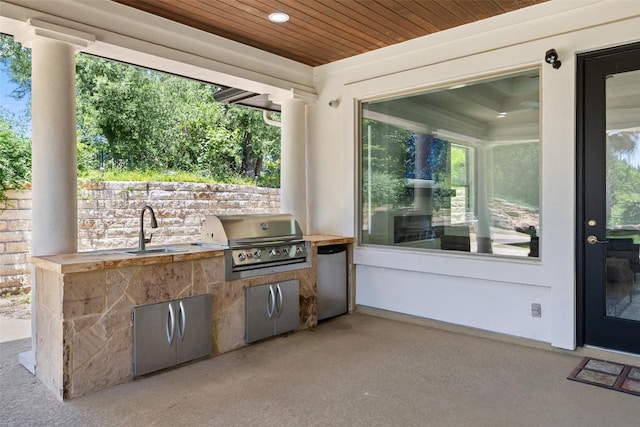 2404 University Club Dr, Austin, TX 78732 - view of patio featuring a sink