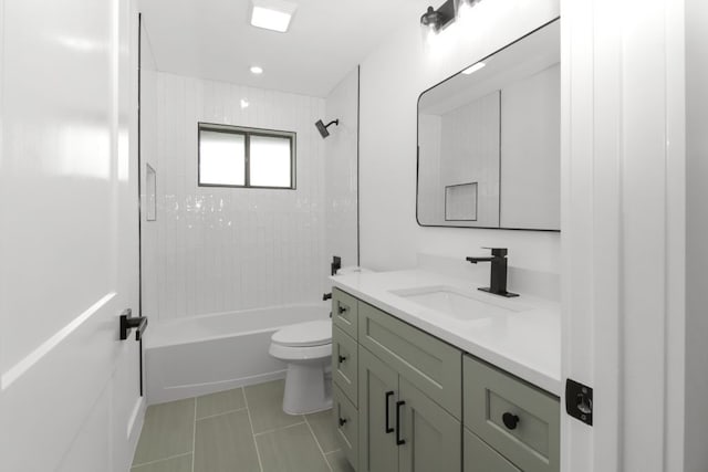 1509 Parkview Ln, San Marcos, TX 78666 - full bath featuring vanity, toilet, washtub / shower combination, tile patterned flooring, and recessed lighting